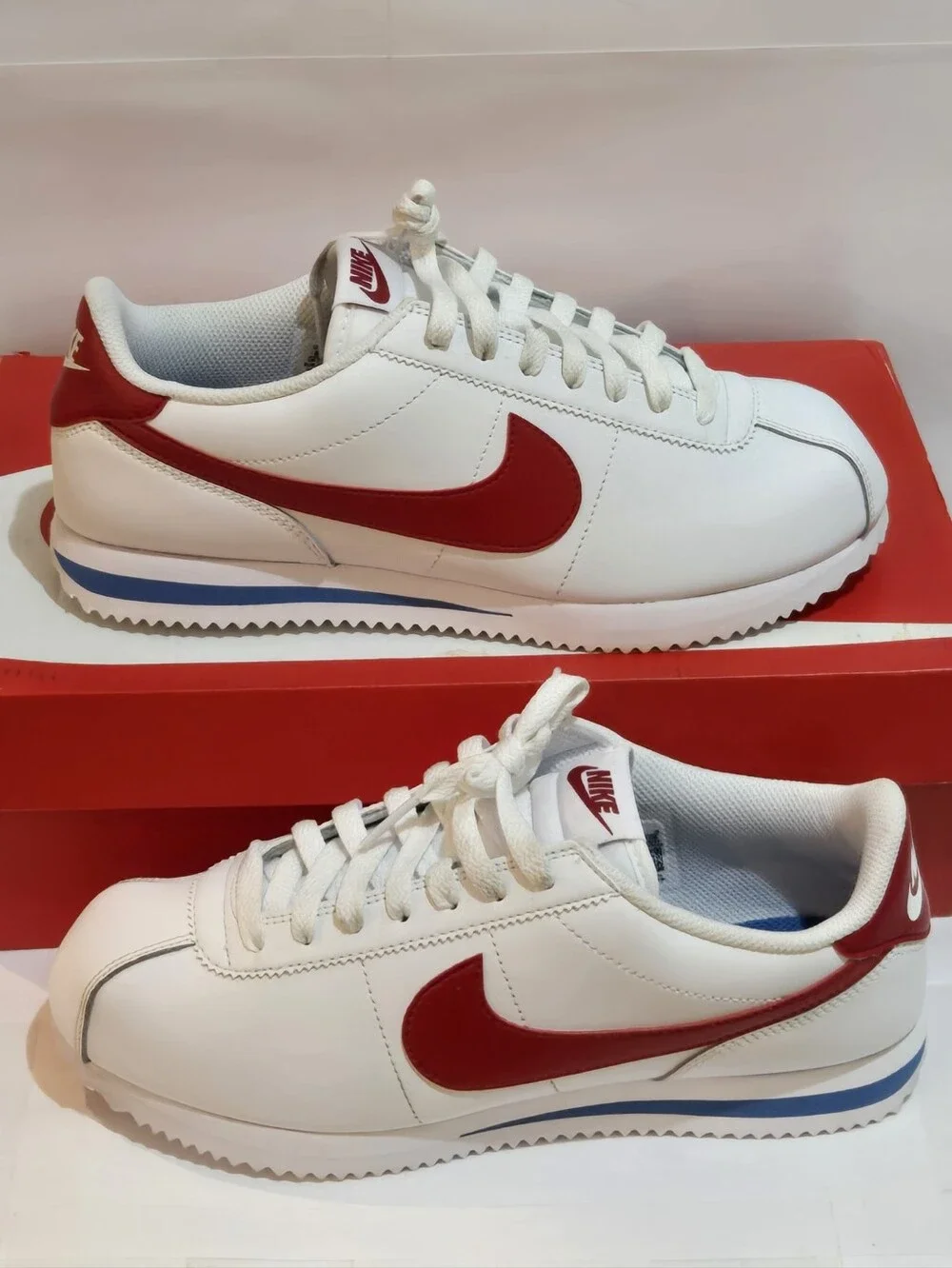 Nike Cortez Men's Size 8 White Varsity Red Blue Sneakers